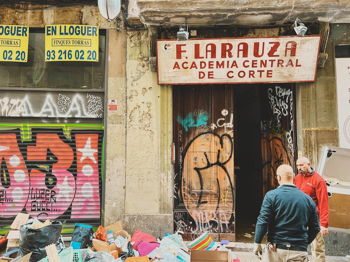 Academia central de corte F. Larauza (Barcelone)