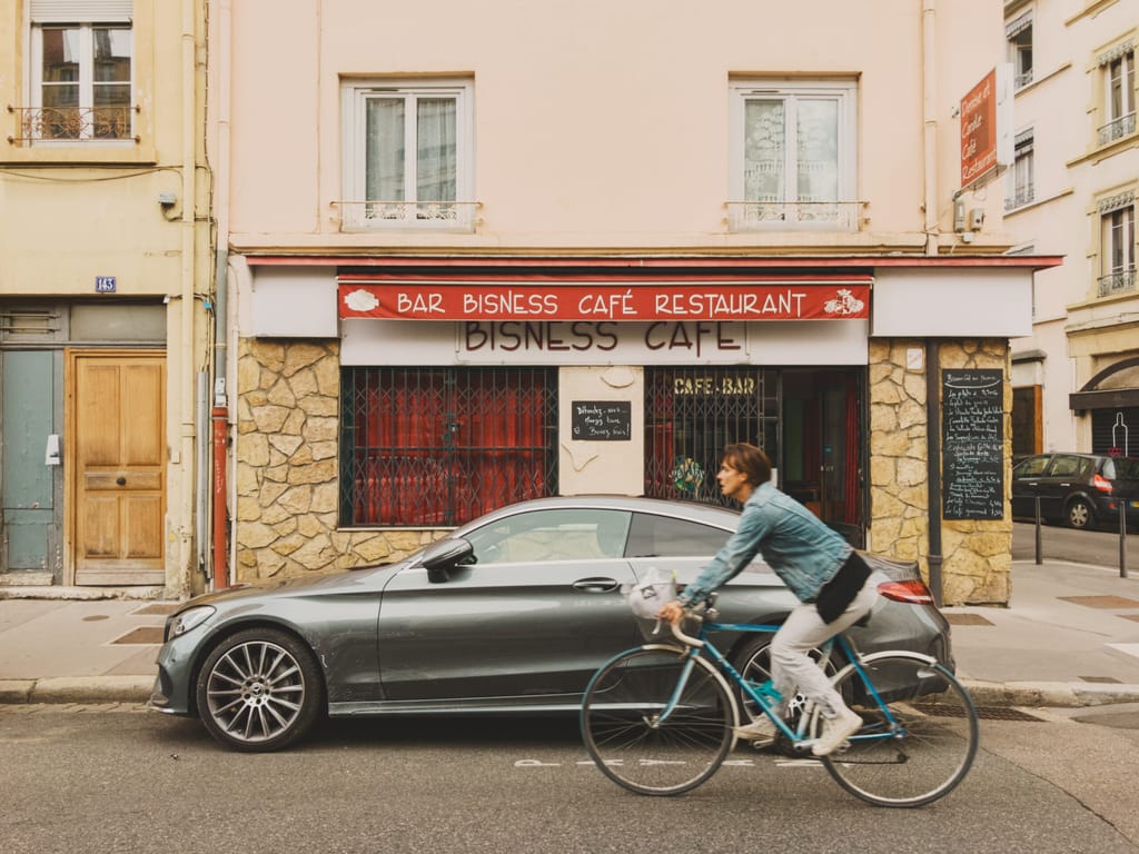 Bisness Café (Lyon)