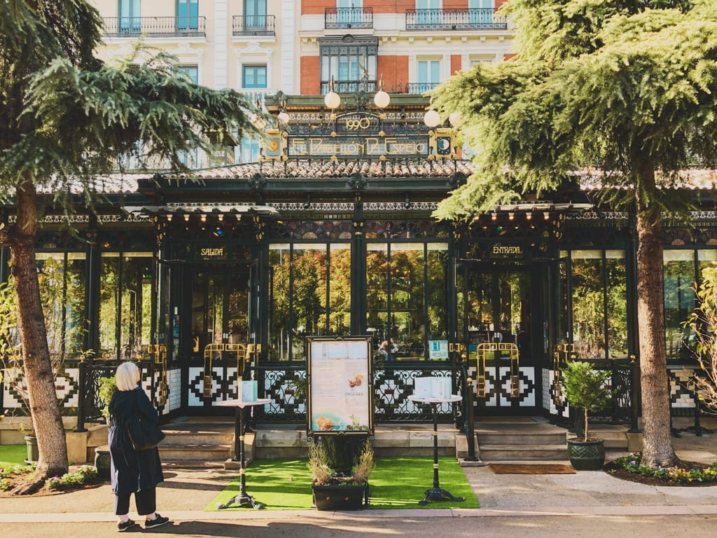 El pabellón del espejo (Madrid)