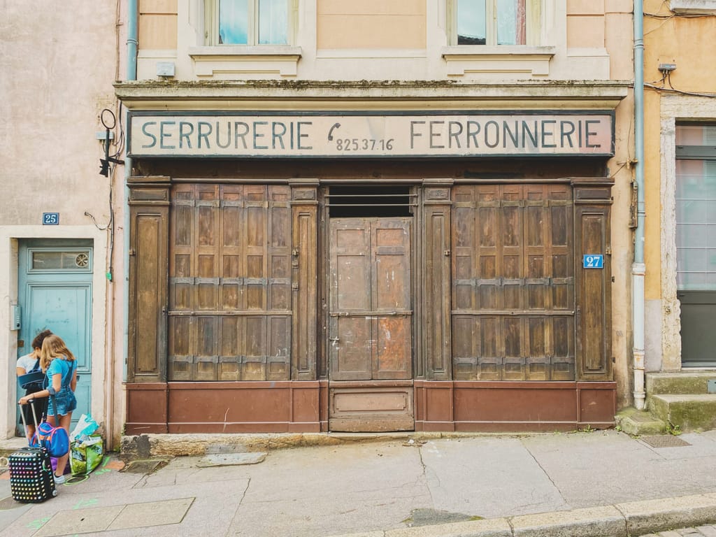 Serrurerie ferronerie (Lyon)